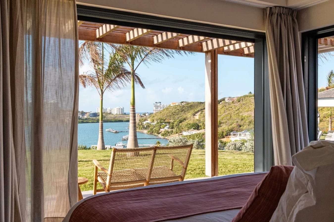 A suite facing the lagoon